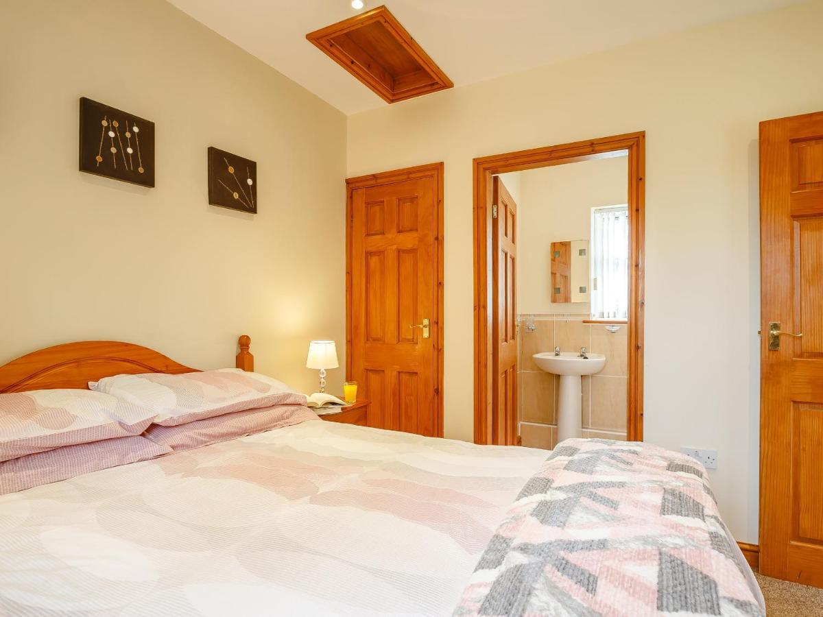 2 Black Horse Cottages Pentraeth Buitenkant foto