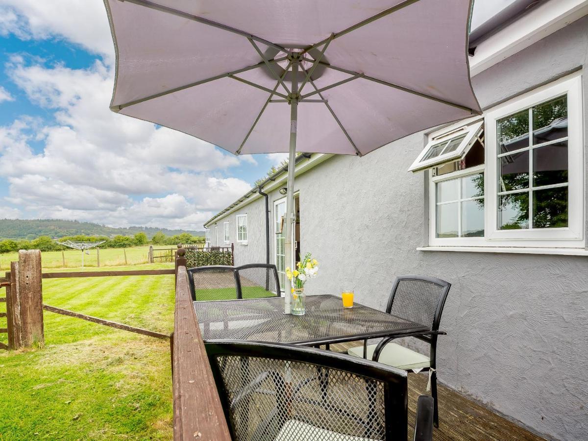 2 Black Horse Cottages Pentraeth Buitenkant foto
